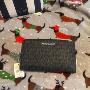 NWT Michael Kors Charcoal Logo Wallet